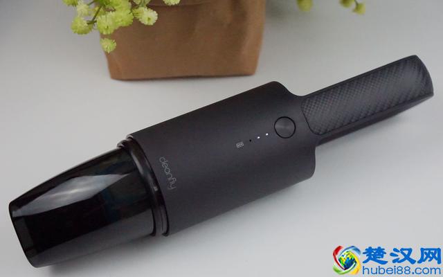 车友福利，这可能是目前最好用的车载吸尘器，清蜓吸尘器评测体验