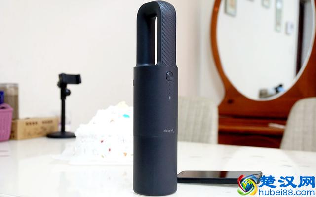 车友福利，这可能是目前最好用的车载吸尘器，清蜓吸尘器评测体验