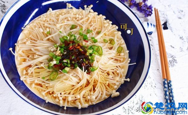 别在用金针菇烫火锅了，这几种做法更好吃，吃了不怕胖