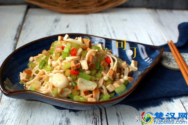 别在用金针菇烫火锅了，这几种做法更好吃，吃了不怕胖