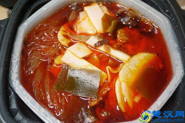 网红自热小火锅,到底哪家才好吃?