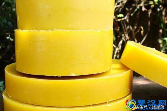 市场上那些不含杂质的蜂蜡是如何做成的？老蜂农一步步教你