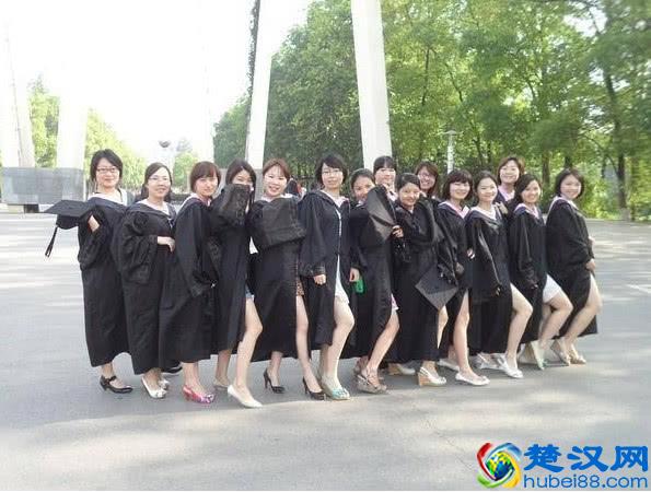 大学生挂科的后果有四个，以为只是挂科，其实是失去了很多