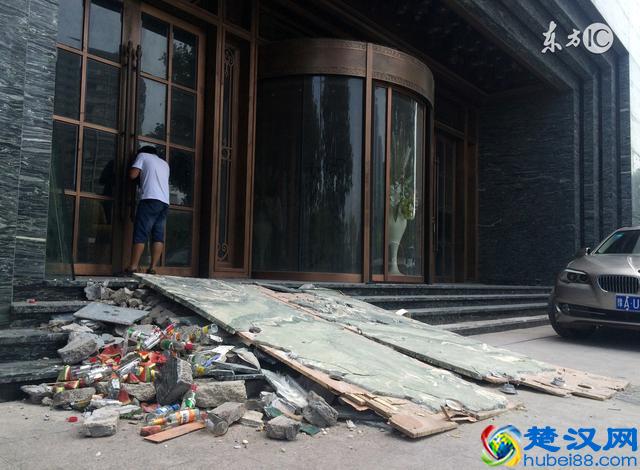 一个莫名其妙的人