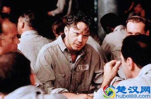 《肖申克的救赎》，一生必看的电影，最后到底救赎了什么