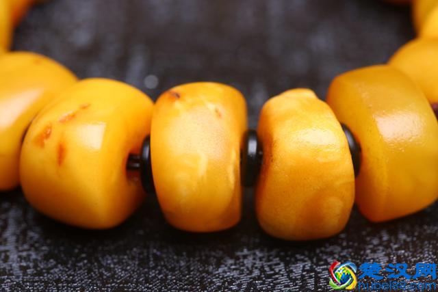 老蜜蜡究竟多少钱一克？