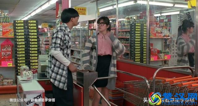 王祖贤开衫穿搭秘籍，夏末秋初穿开衫，让你时髦又有女人味，