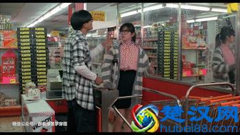 王祖贤开衫穿搭秘籍，夏末秋初穿开衫，让你时髦又有女人味，