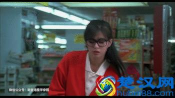 王祖贤开衫穿搭秘籍，夏末秋初穿开衫，让你时髦又有女人味，