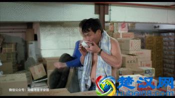 王祖贤开衫穿搭秘籍，夏末秋初穿开衫，让你时髦又有女人味，