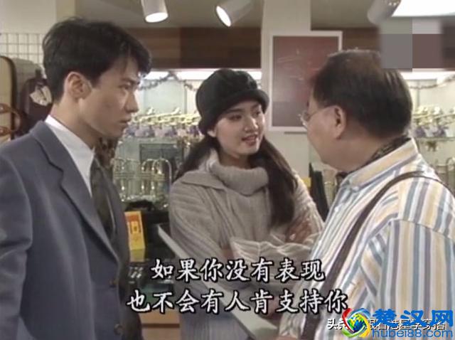 王祖贤开衫穿搭秘籍，夏末秋初穿开衫，让你时髦又有女人味，