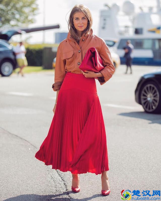 黄黑皮女人怎么搭配才好看？掌握好这些配色技巧，成为时尚达人吧