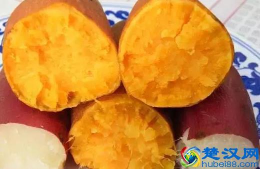 减肥别再节食了！晚上吃这4种食物，1周下来能减7斤，甩掉大肚腩