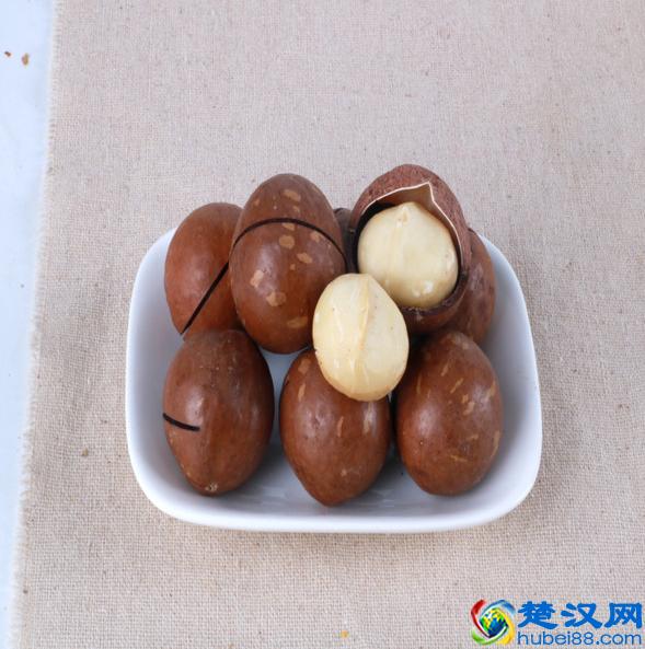 减肥别再节食了！晚上吃这4种食物，1周下来能减7斤，甩掉大肚腩