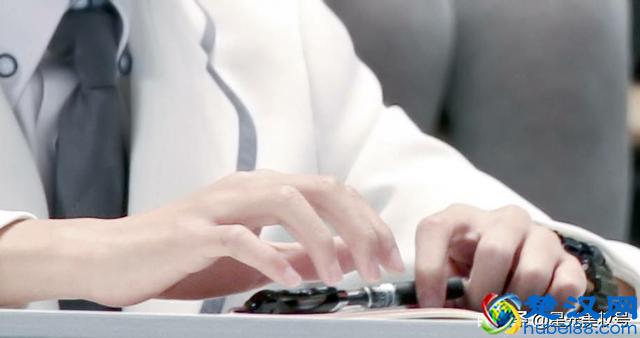 这个冬天我只想给你推荐这5只超好用到的护手霜，便宜好用还好闻