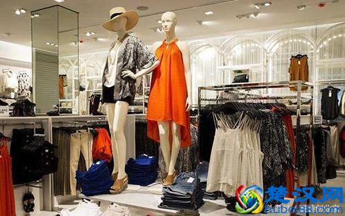 服装生意难做？月入8万的我是这样开服装店的