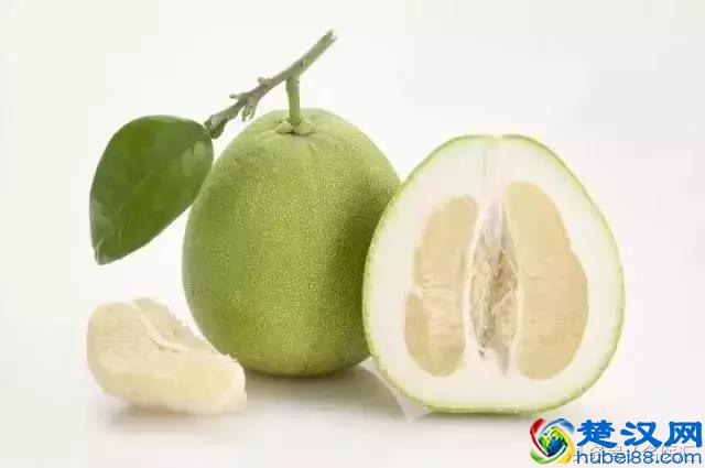 医生提醒：吃柚子的人请注意了，这几种人不能吃，吃了会后悔哦！