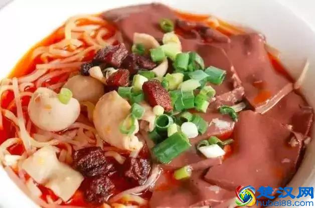 猪血怎么做好吃又简单？猪血（毛血旺）的家常做法