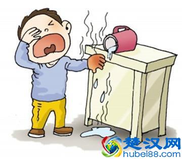 烫伤后怎么处理才最正确？抹酱油？涂牙膏？答案颠覆你所有观念