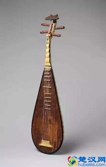 犹抱琵琶半遮面