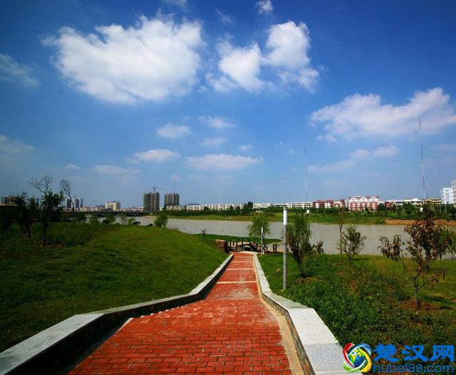 社会上有些人戾气越来越重的原因是什么？