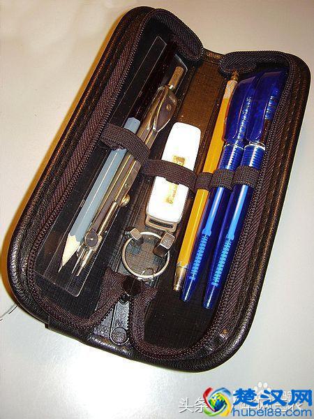 美国圣诞节有哪些风俗？圣诞节礼物送什么好？圣诞礼物送什么？