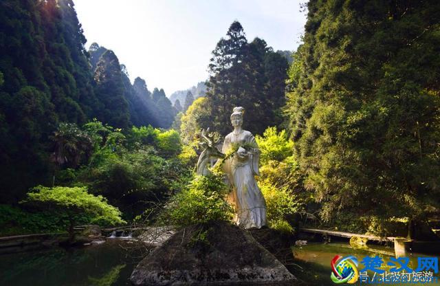 南岳衡山景区一日游，我国五岳之一，有“南岳独秀”的美誉