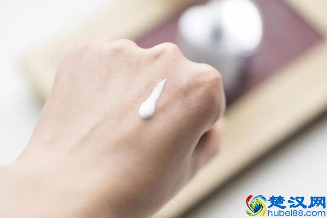 人肉亲测十几种防晒霜，你猜哪种效果最好？