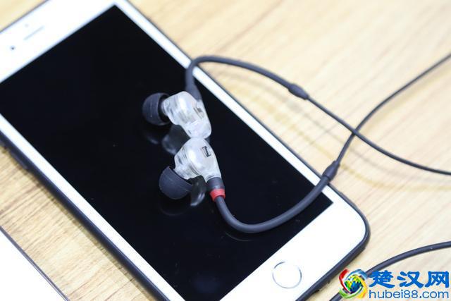 真香预警，森海塞尔IE40Pro耳机评测，适合并非烧友的你