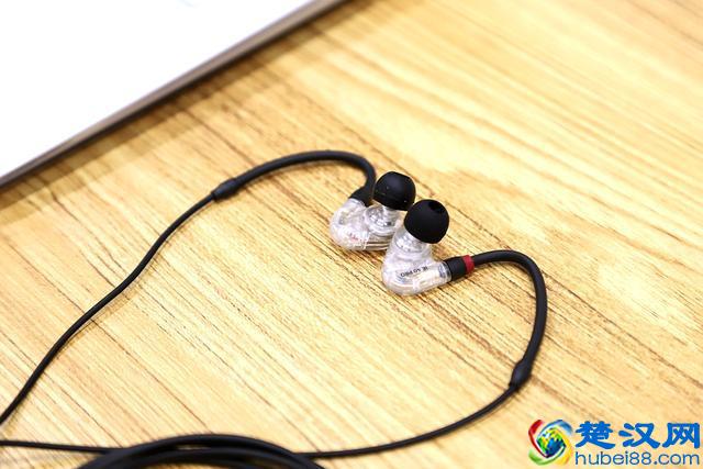 真香预警，森海塞尔IE40Pro耳机评测，适合并非烧友的你
