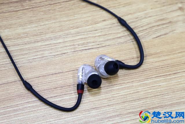 真香预警，森海塞尔IE40Pro耳机评测，适合并非烧友的你