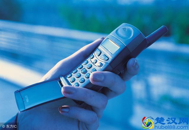 清理手机时把手机格式化，格式化多几次，手机是不是就废掉了？