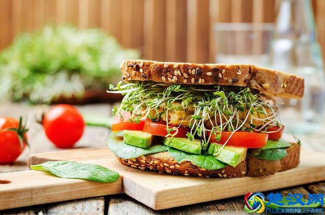 2019年上海开餐饮加盟店要办哪些证？