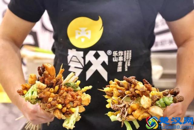 25平的炸串小店，开业40天月入30万，大众点评小吃排行榜前3