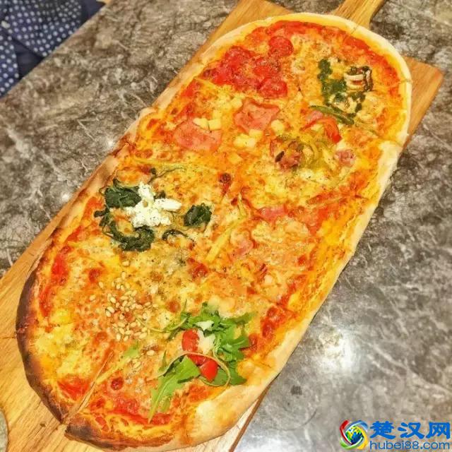 “炸鸡披萨”算什么！韩式肥牛、巧克力棉花糖····魔都这些披萨新口味你吃过吗？