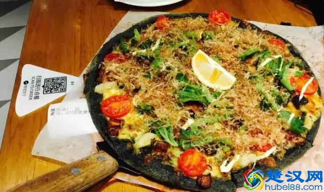 “炸鸡披萨”算什么！韩式肥牛、巧克力棉花糖····魔都这些披萨新口味你吃过吗？