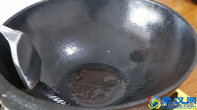 鸭肉别光会做啤酒鸭，试试这种做法，香味扑鼻，好吃解馋