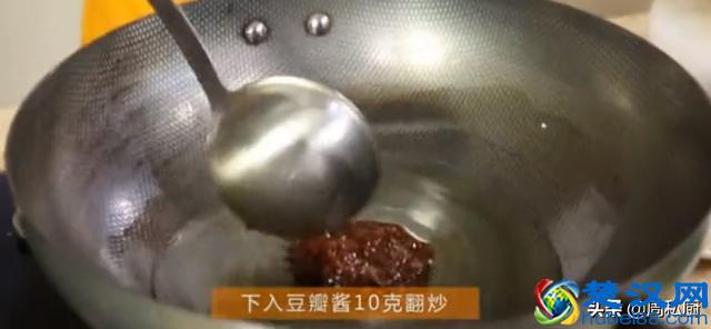 云贵川“香辣牛杂汤锅”的做法，做法简单，也可以做成火锅