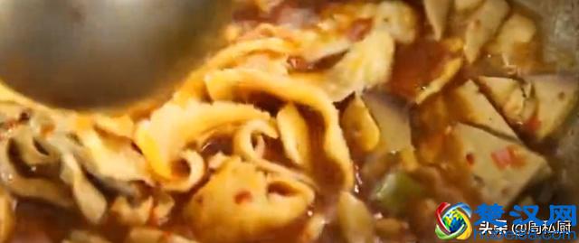 云贵川“香辣牛杂汤锅”的做法，做法简单，也可以做成火锅