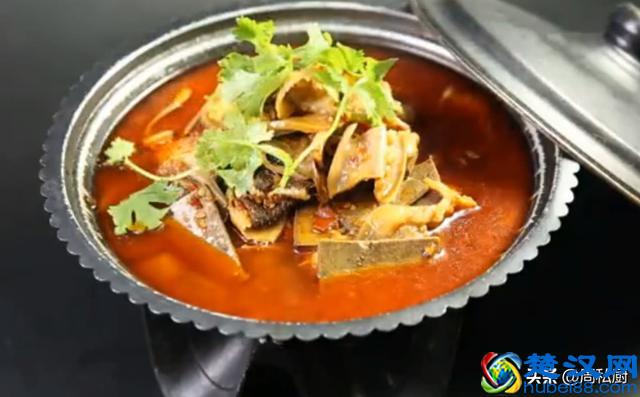 云贵川“香辣牛杂汤锅”的做法，做法简单，也可以做成火锅