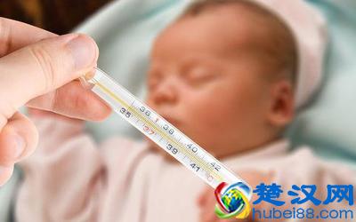 宝宝低烧和高烧，家长朋友要怎么处理？要收藏好奥