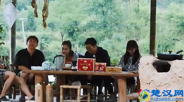 baby倪妮这对“骨灰级闺蜜”，却在生日这天露出马脚……