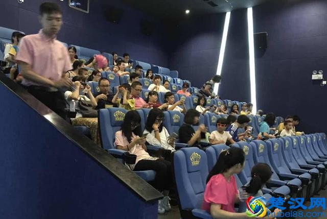 去电影院时，3个“黄金位置”九成人不知，难怪每次观影效果都差