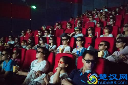 去电影院时，3个“黄金位置”九成人不知，难怪每次观影效果都差