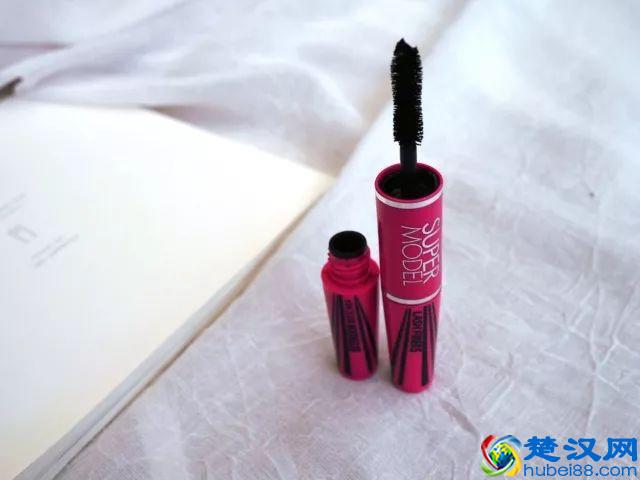 8款热门睫毛膏专业测评，Angelababy 最爱的睫毛膏居然垫底了！