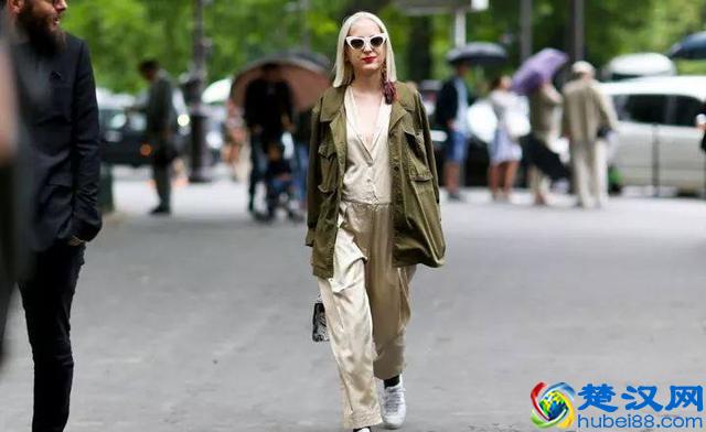 绿色上衣怎么搭配下装？学会这三招，美过唐嫣！