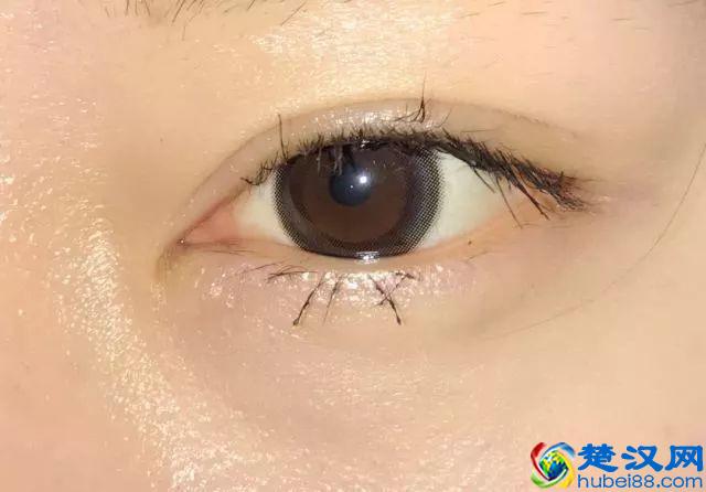 8款热门睫毛膏专业测评，Angelababy 最爱的睫毛膏居然垫底了！