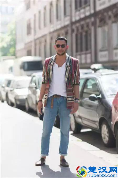 t恤搭配什么裤子？你对了吗