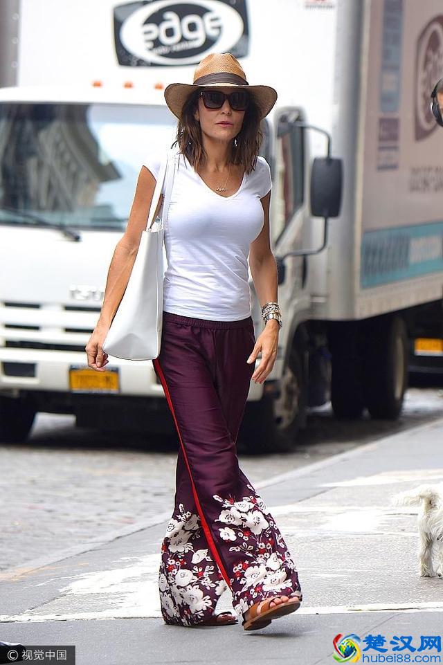 3种搭配法则教你拯救衣橱“灾星”花裤子