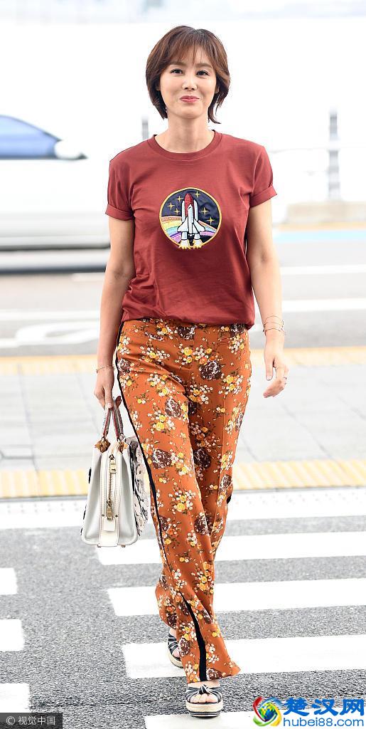 3种搭配法则教你拯救衣橱“灾星”花裤子